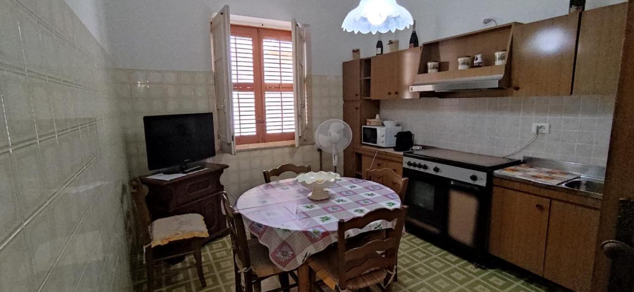 Апартаменты A Casa Da Nonna Sara Мазара-дель-Валло Экстерьер фото